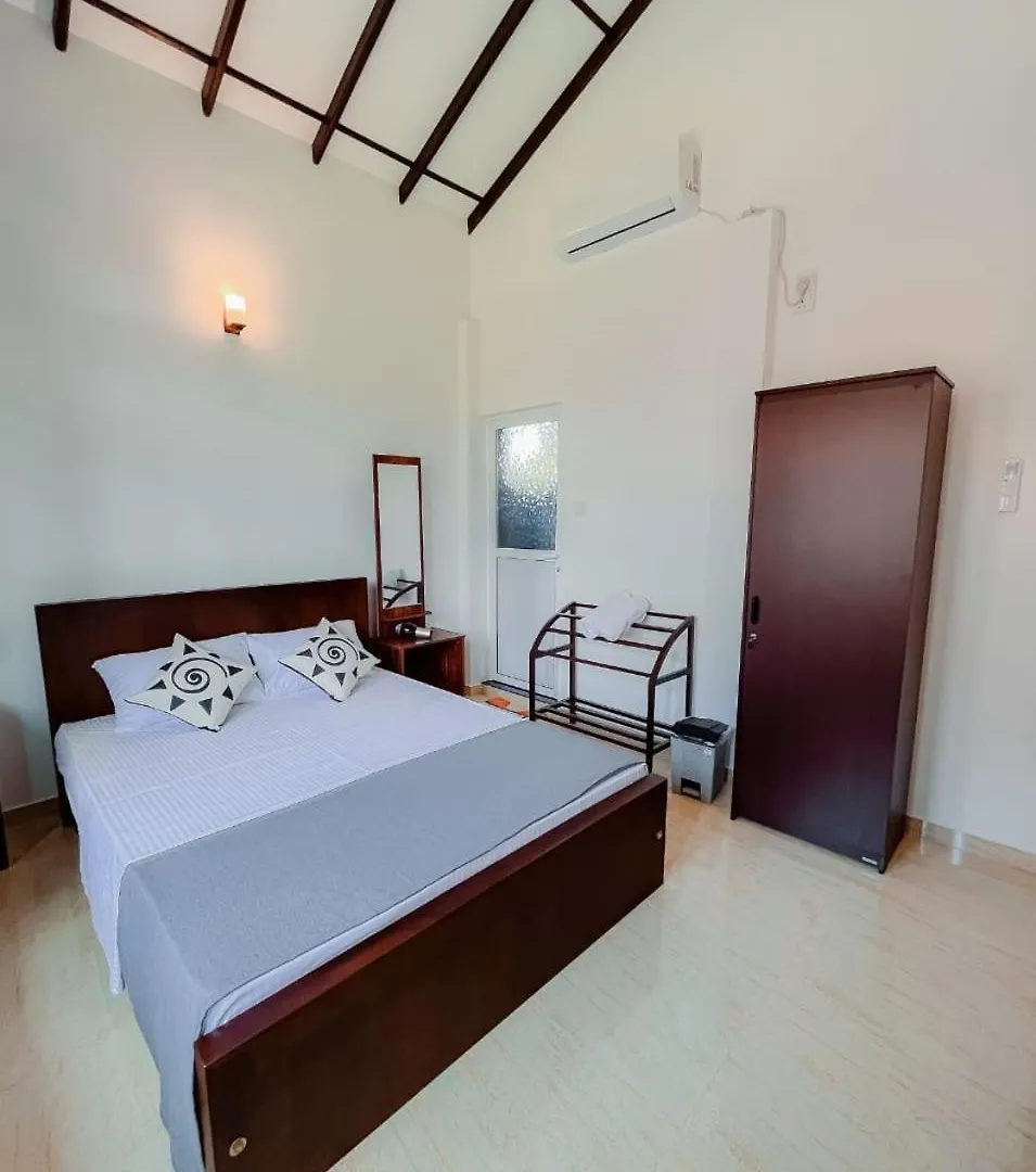 R & R Home Stay Negombo Homestay