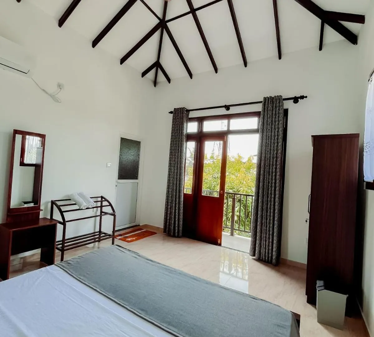 R & R Home Stay Negombo